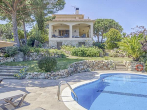 Cosy Villa in Arenys de Mar with Swimming Pool, Arenys De Mar
